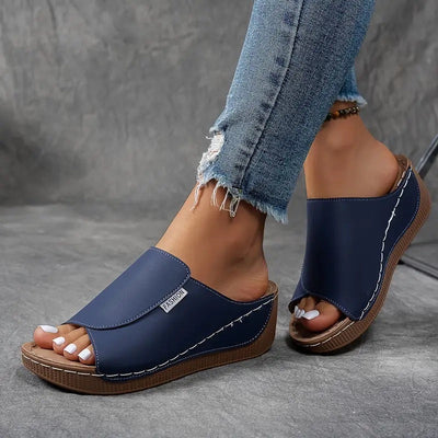 Betsy - Comfort Slides