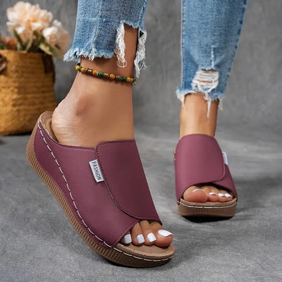 Betsy - Comfort Slides