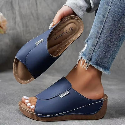 Betsy - Comfort Slides